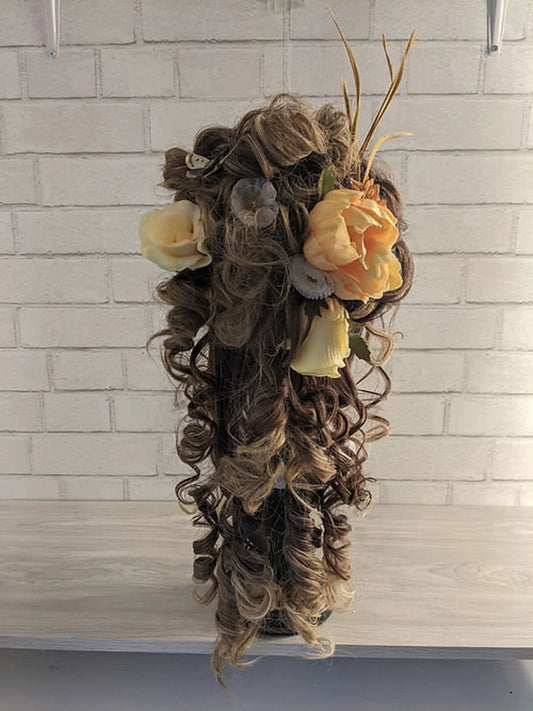 Piled high 18th cen Synthetic/Human Hair Blend (Bridgeton)