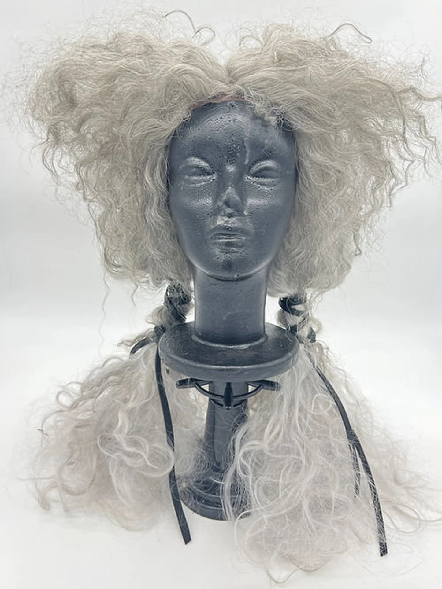 Avant garde 18th century Synthetic/Human Hair Blend