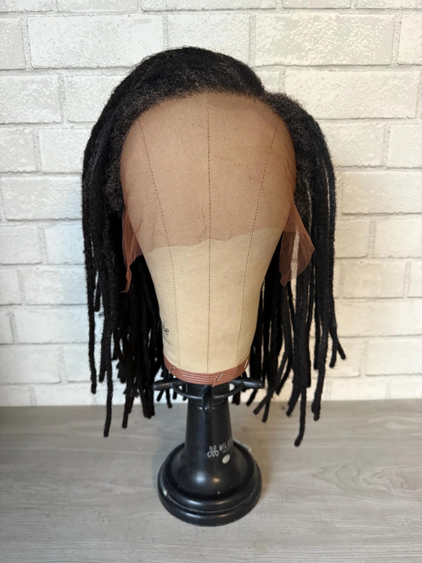 Aging lock wig - film quality - 100% hand-tied human hair